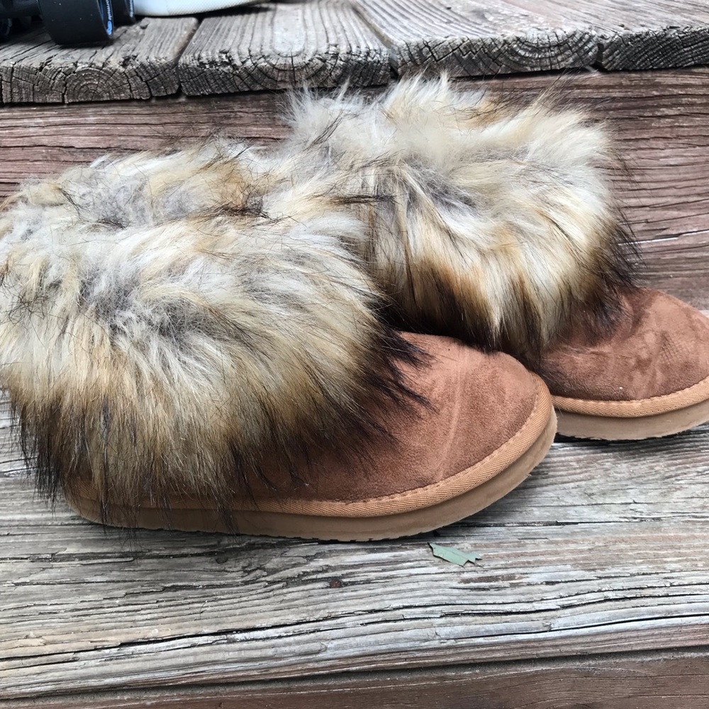UGG fox fur short boot
